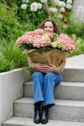 hydrangea hortensia kamerplant kamerhortensia house plant 2024 valentijnsdag valentijn gift cadeau moederdag mothers day model Shoot mei 2023 tbv 2024 shoot mei 2023 tbv 2024