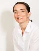 Nina-Lang-Portrait-Fotocredit-Holger-Albrich