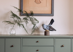 WG4453_DecoBird_CommonCuckoo_Lifestyle