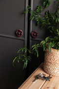 WG4769_CabinetKnob_ChocolateC_Lifestyle