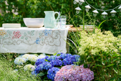 hydrangea world, shoot Eilze Eveleens, tuinhortensiaTrend Simply DeliciousTafelsettingBuitenleven