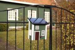 Picture of WG302 mail cottage green in environment