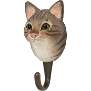 WG4621_Hook-TabbyCat_Angle